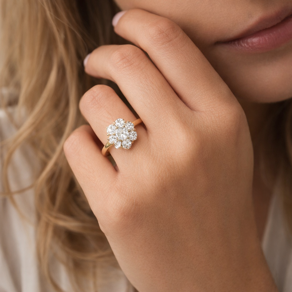 Anello fiore in argento 925 con zirconi bianchi