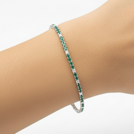 Bracciale Tennis in argento 925 con zirconi smeraldo e bianchi alternati