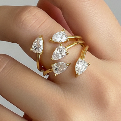 Anello “Petali di Luce” in argento 925