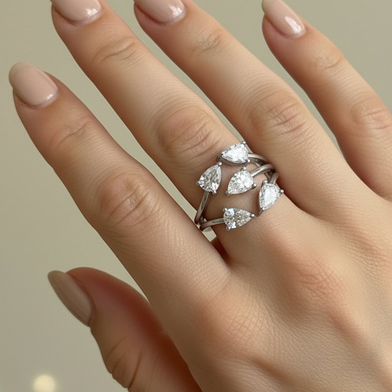Anello “Petali di Luce” in argento 925