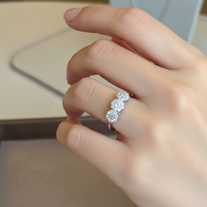 Anello Trilogy Magic prima misura in Argento 925 Gioiello Elegante con Design Brillante e Dettagli Intricati