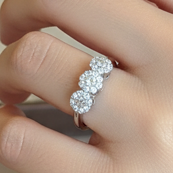 Anello Trilogy Magic prima misura in Argento 925 Gioiello Elegante con Design Brillante e Dettagli Intricati