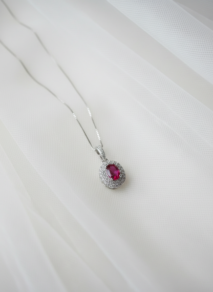 Collana Incanto in argento 925 con ciondolo doppio giro di zirconi luminosi e pietra ovale Ruby