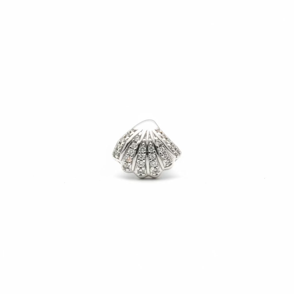 Choker regolabile con ciondolo – elegante e versatile